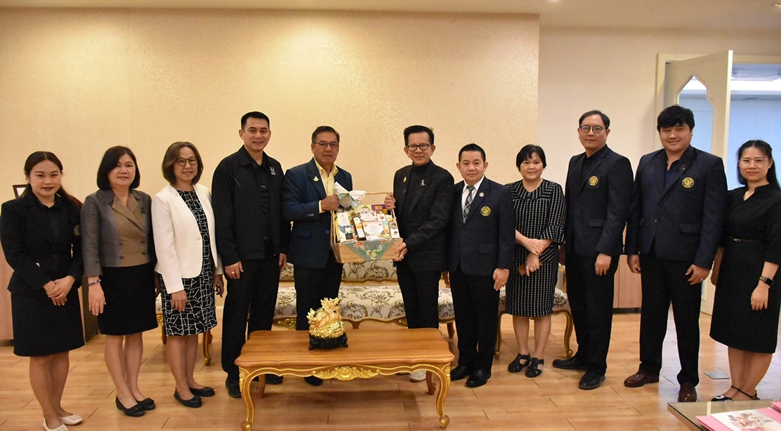 คณะศึกษาศาสตร์ฯ และโรงเรียนสาธิตฯ มก. กพส. เข้าพบสวัสดีปีใหม่ปฐมคณบดีคณะอุตสาหกรรมบริการ