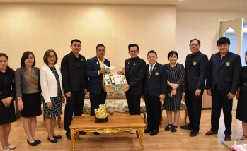 คณะศึกษาศาสตร์ฯ และโรงเรียนสาธิตฯ มก. กพส. เข้าพบสวัสดีปีใหม่ปฐมคณบดีคณะอุตสาหกรรมบริการ