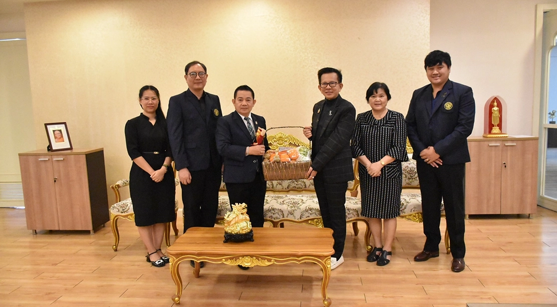 โรงเรียนสาธิตฯ มก. กพส. เข้าสวัสดีปีใหม่ปฐมคณบดีคณะอุตสาหกรรมบริการ