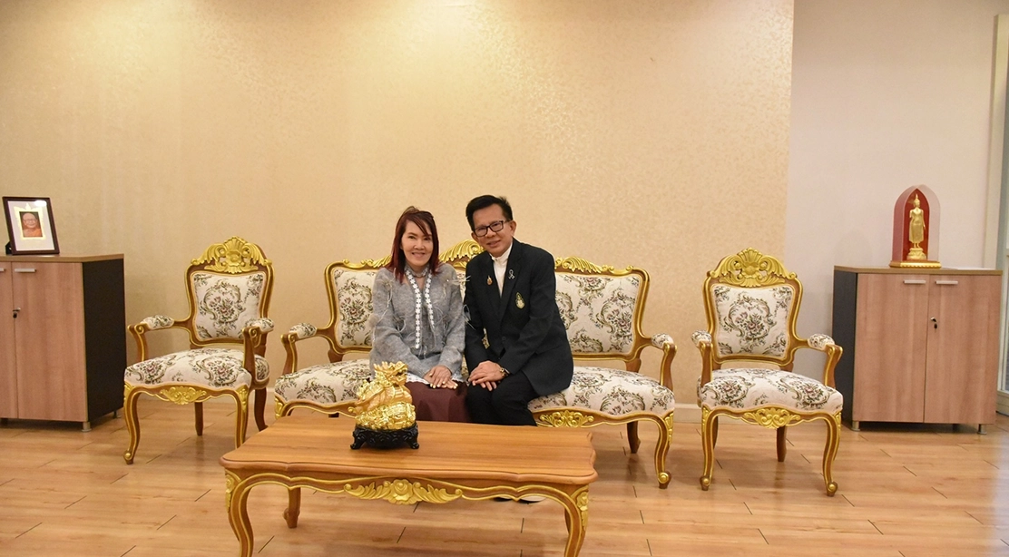 ปฐมคณบดีคณะอุตสาหกรรมบริการ มก. กพส. ต้อนรับอดีตแม่พิมพ์ของชาติ เนื่องในวาระปีใหม่ 2569