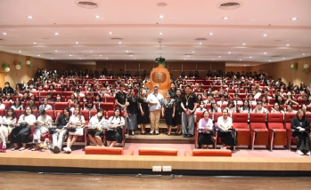 "หลากฉี" อินฟลูเอนเซอร์ล้านซับ บุกมอบพลังบวก ปลุกกระแสแบกเป้ท่องโลกกว้างในสัมมนา "Backpacker Beyond Comfort Zone"