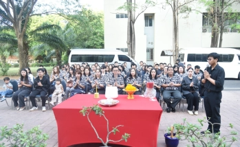 คณะอุตสาหกรรมบริการจัดพิธีไหว้เจ้าที่เสริมสิริมงคล ครบรอบ 4 ปี แห่งการสถาปนา