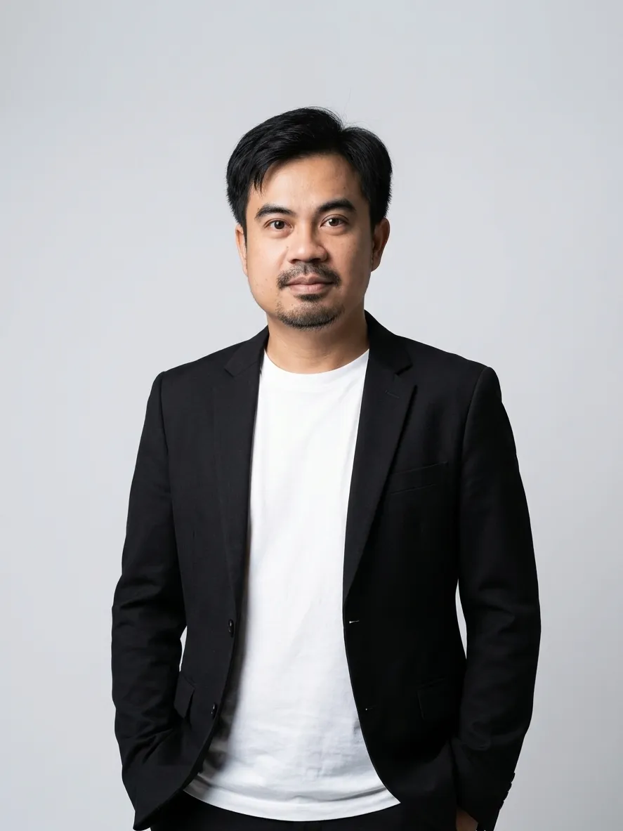 นายอภิพัฒนพงษ์ ม่วงประกาย