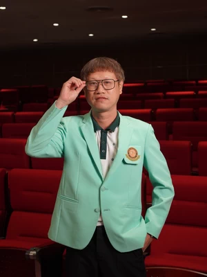 อาจารย์ ดร.ปิยพงศ์ เขตปิยรัตน์																																								