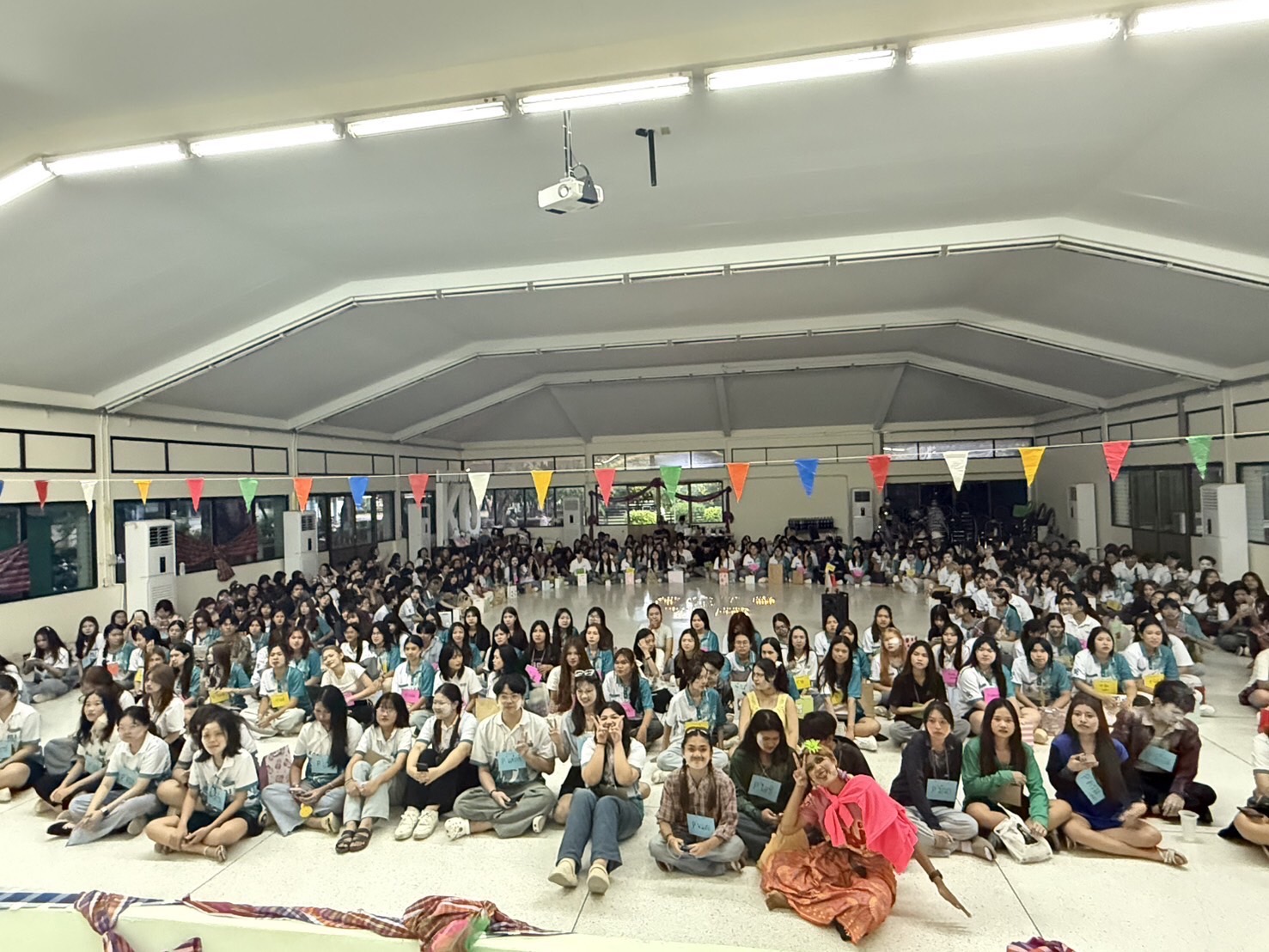 หลักสูตรศิลปศาสตรบัณฑิต สาขาวิชาการท่องเที่ยวและนันทนาการ จัดกิจกรรม งานรับน้องสานสัมพันธ์ & เฉลยพี่รหัส SCTB-TR