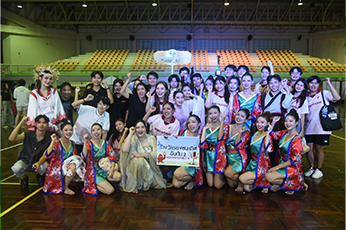 ผู้นำเชียร์คณะอุตสาหกรรมบริการ เข้าร่วมการแข่งขันผู้นำเชียร์ NONTRI GAME 11TH