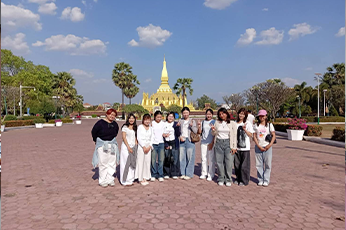 นิสิตสาขาวิชาอุตสาหกรรมการท่องเที่ยวและบริการ คณะอุตสาหกรรมบริการ เปิดประสบการณ์โกอินเตอร์ สู่เวียงจันทน์ ศึกษาโมเดลรถไฟไทย-ลาว และการจัดการแหล่งท่องเที่ยวระดับชาติ