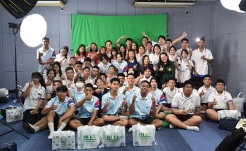 คณะครูและนักเรียนโรงเรียนโพธิสารพิทยากร เข้าเยี่ยมชมห้องปฏิบัติการ LIVE STREAMING STUDIO ในกิจกรรม “ศึกษาดูงานและพัฒนาศักยภาพวิชาชีพ”