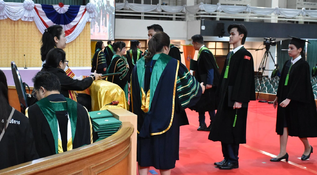 บัณฑิตคณะอุตสาหกรรมบริการ เข้าร่วมการฝึกซ้อมย่อยและซ้อมใหญ่พิธีพระราชทานปริญญาบัตร มหาวิทยาลัยเกษตรศาสตร์ ประจำปีการศึกษา 2568