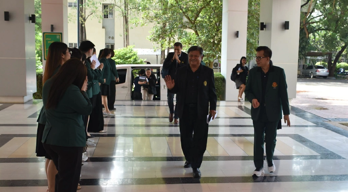 คณบดีคณะอุตสาหกรรมบริการ พร้อมด้วยคณะผู้บริหาร คณาจารย์ และบุคลากร ให้การต้อนรับ และร่วมประชุมคณะกรรมการประจำวิทยาเขตกำแพงแสน ครั้งที่ 10/2569